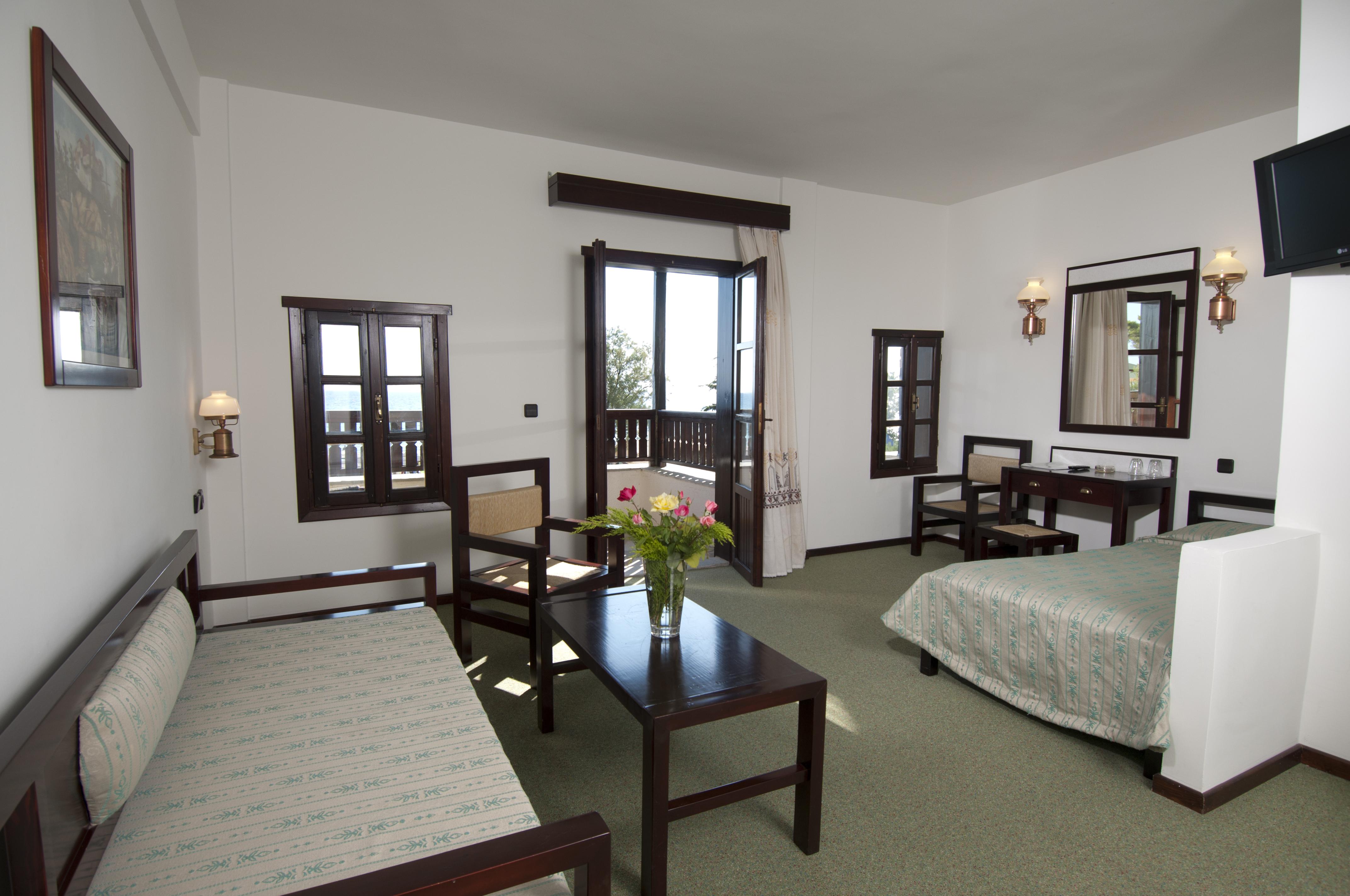 Simantro Resort Sani  Ngoại thất bức ảnh A typical hotel room
