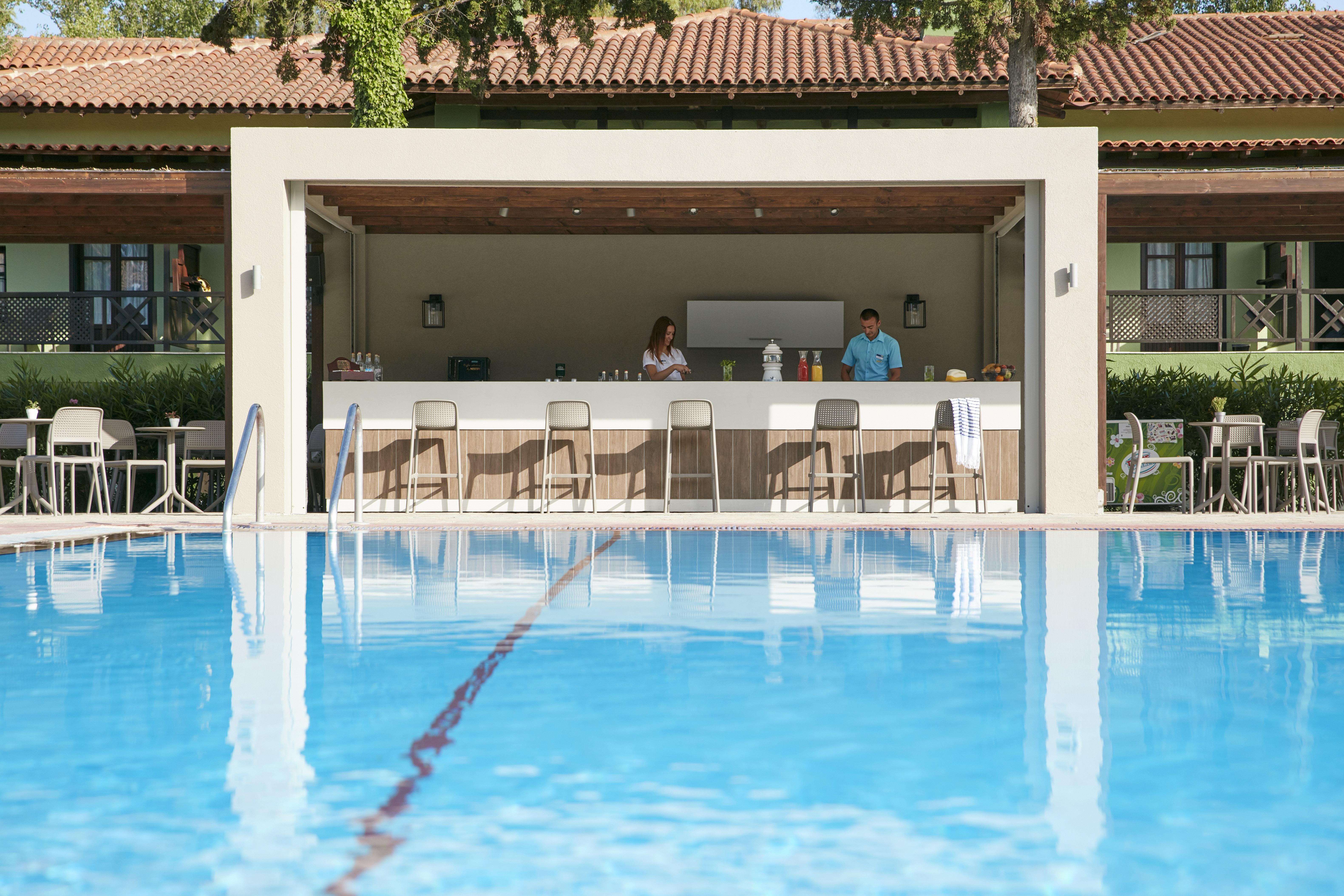 Simantro Resort Sani  Ngoại thất bức ảnh Pool bar