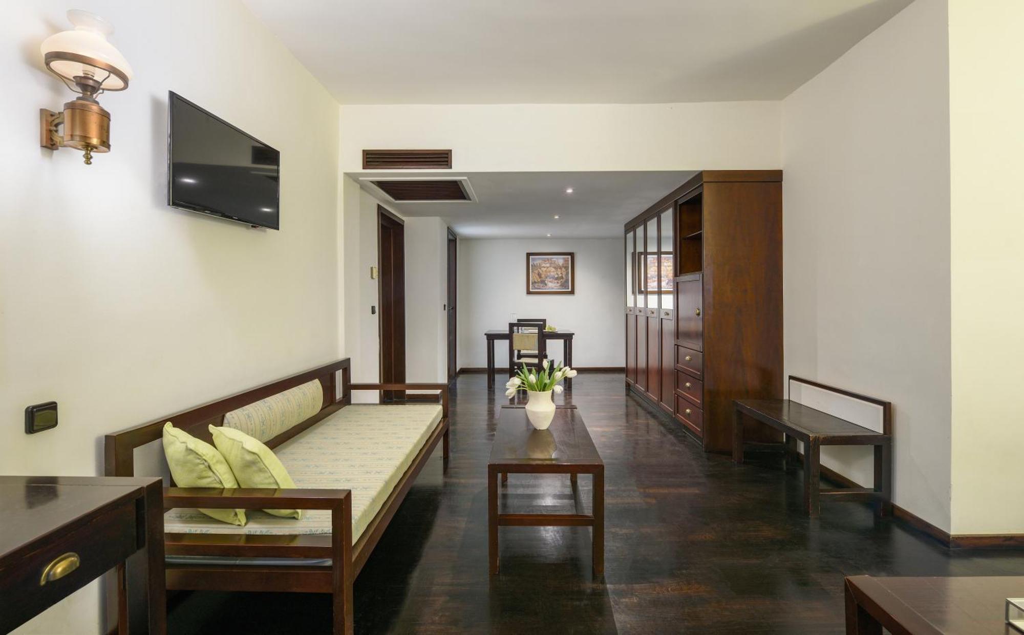 Simantro Resort Sani  Phòng bức ảnh A room at the hotel