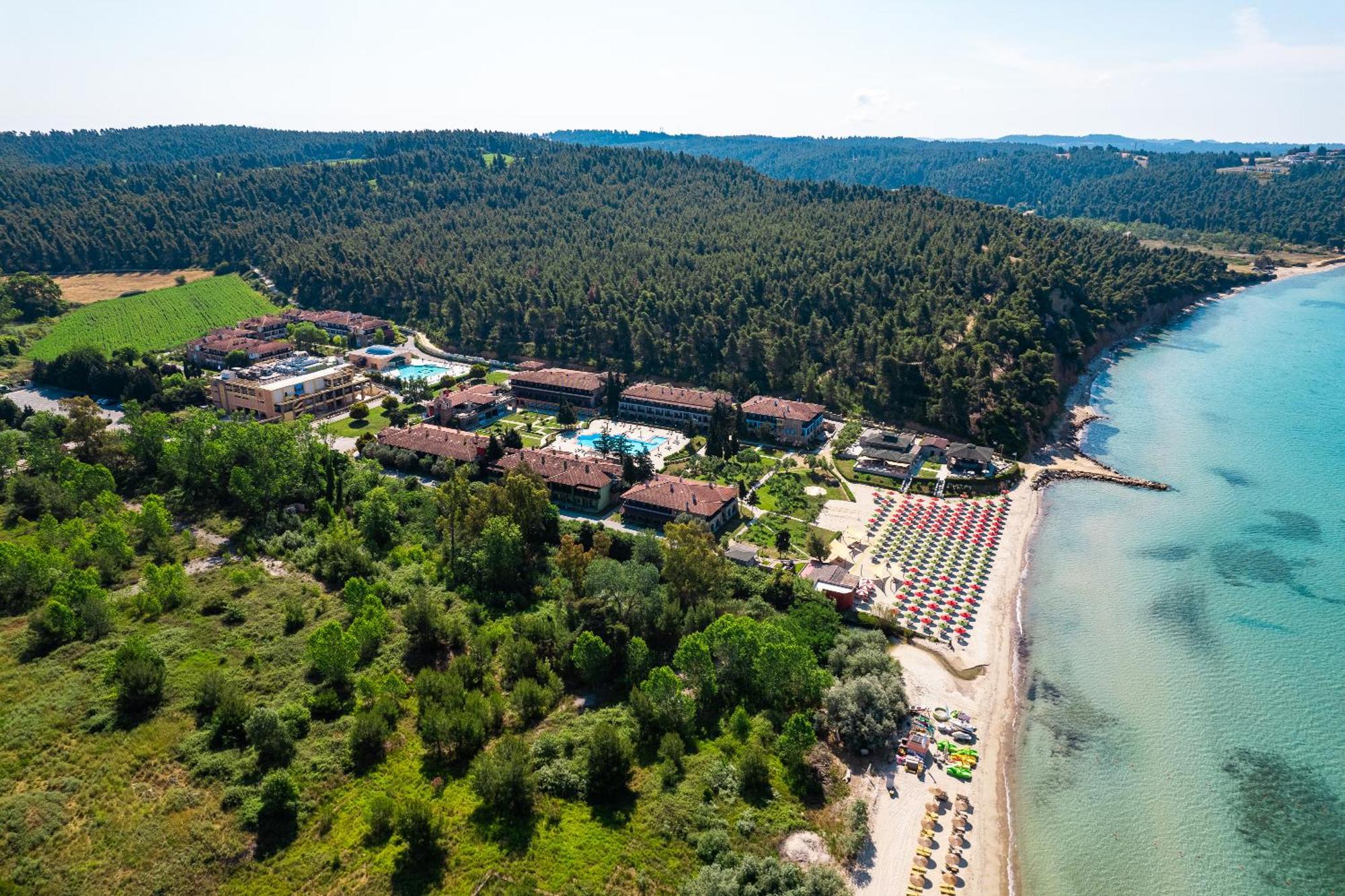 Simantro Resort Sani  Ngoại thất bức ảnh Aerial view of the resort